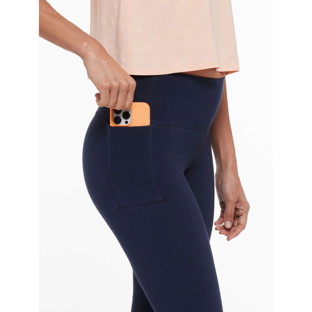 tw840-navy-2